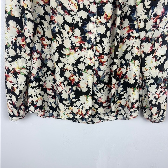 Rose & Olive Black & Cream Floral Buttoned Blouse with Notched Collar Size Large - Picture 9 of 11